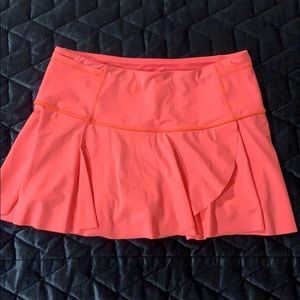 Lululemon coral skirt size 6
